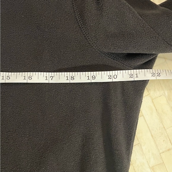 Danskin Black Fleece Pullover size Large - Picture 7 of 7
